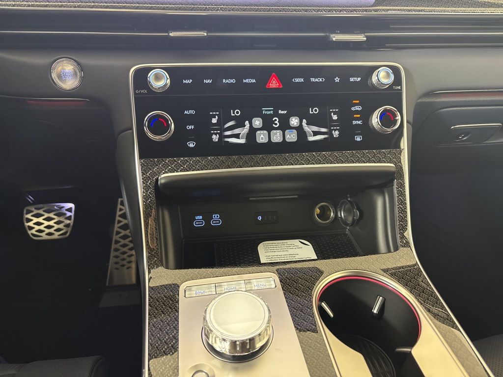 Thumbnail: 2026 Genesis GV80 - 29