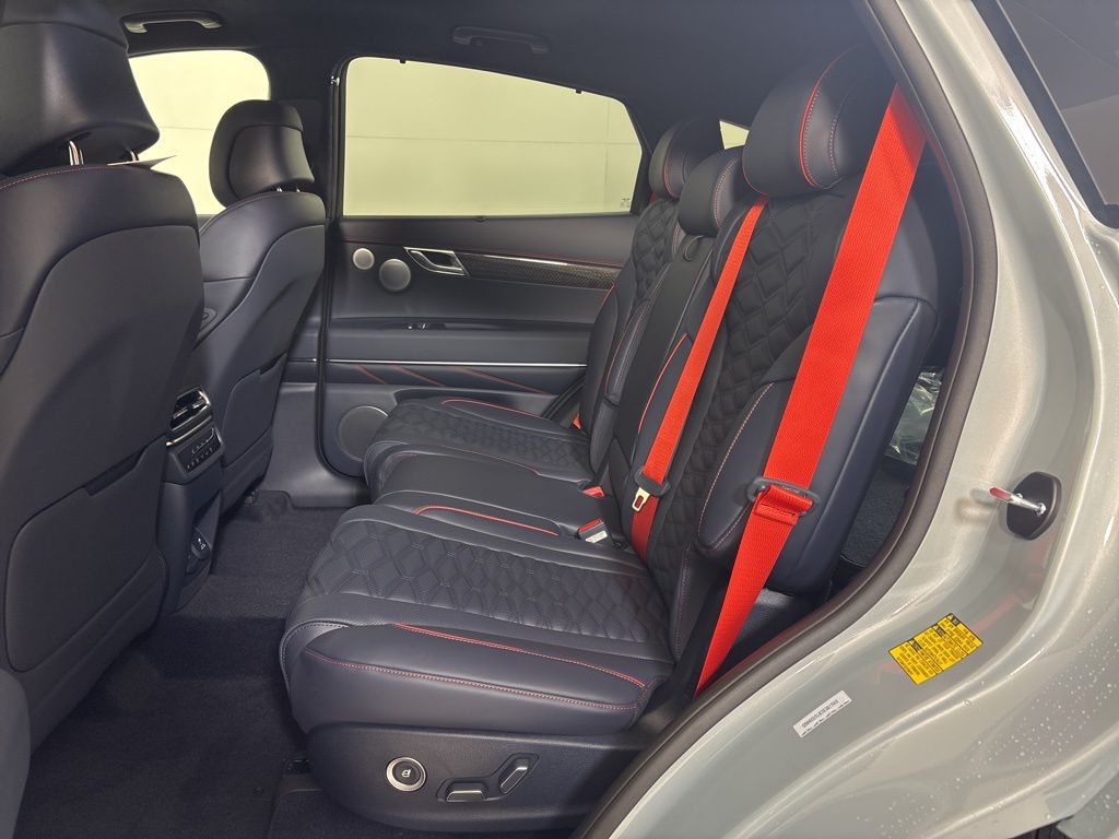 Thumbnail: 2026 Genesis GV80 - 24