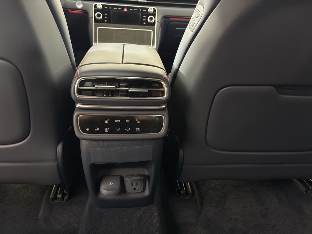 Thumbnail: 2026 Genesis GV80 - 26