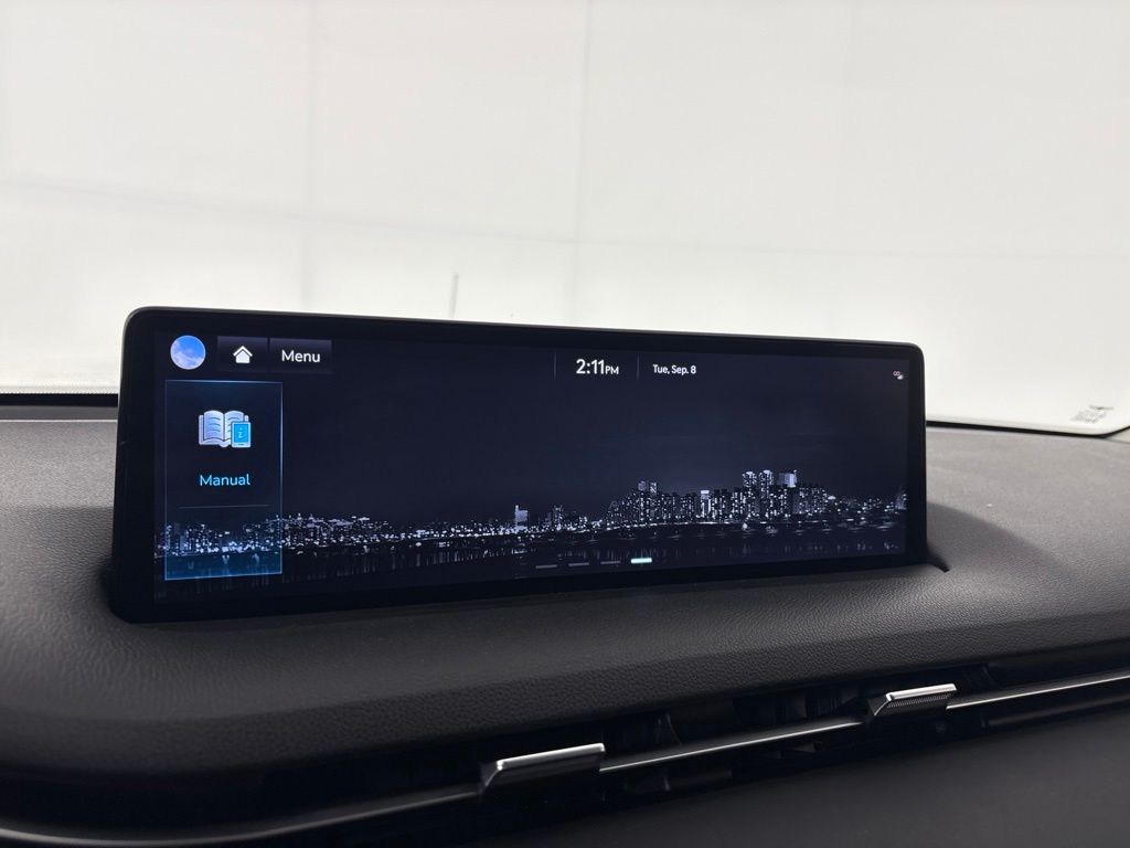 Thumbnail: 2023 Genesis GV70 - 16