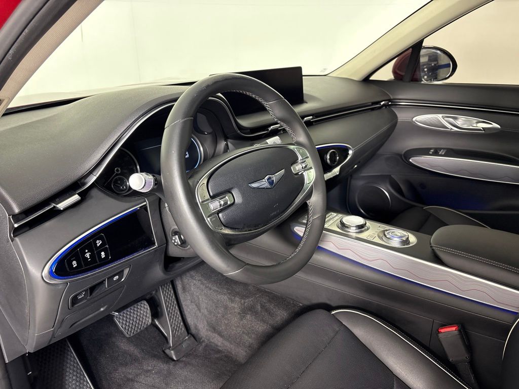 Thumbnail: 2023 Genesis GV70 - 10