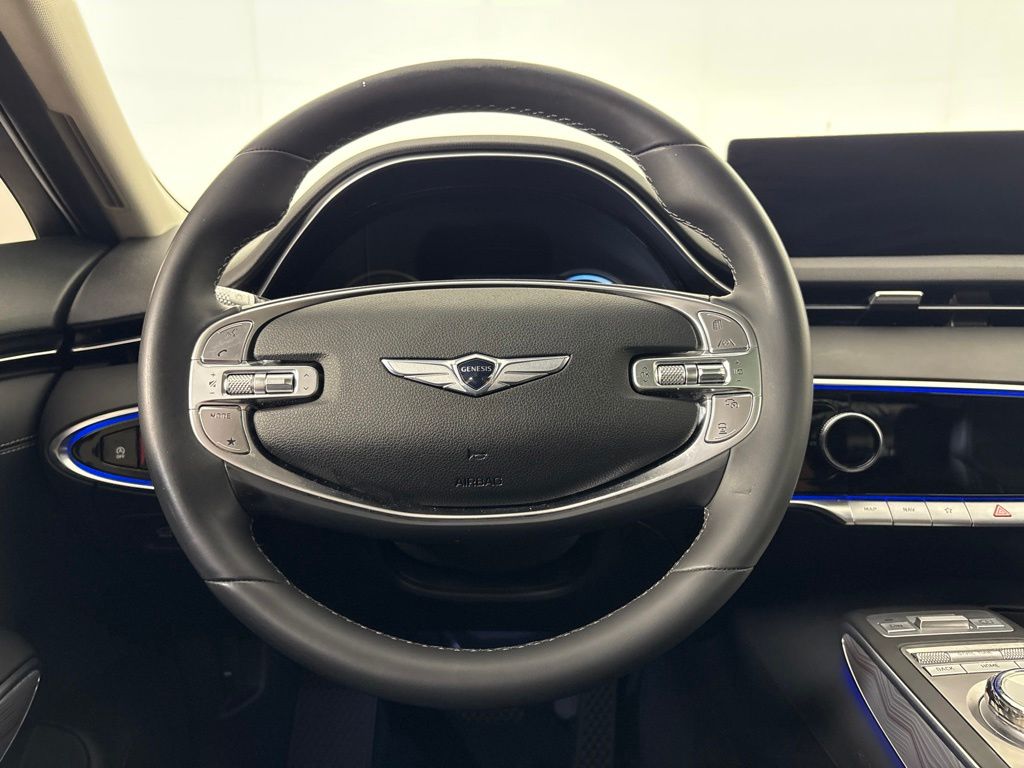Thumbnail: 2023 Genesis GV70 - 14
