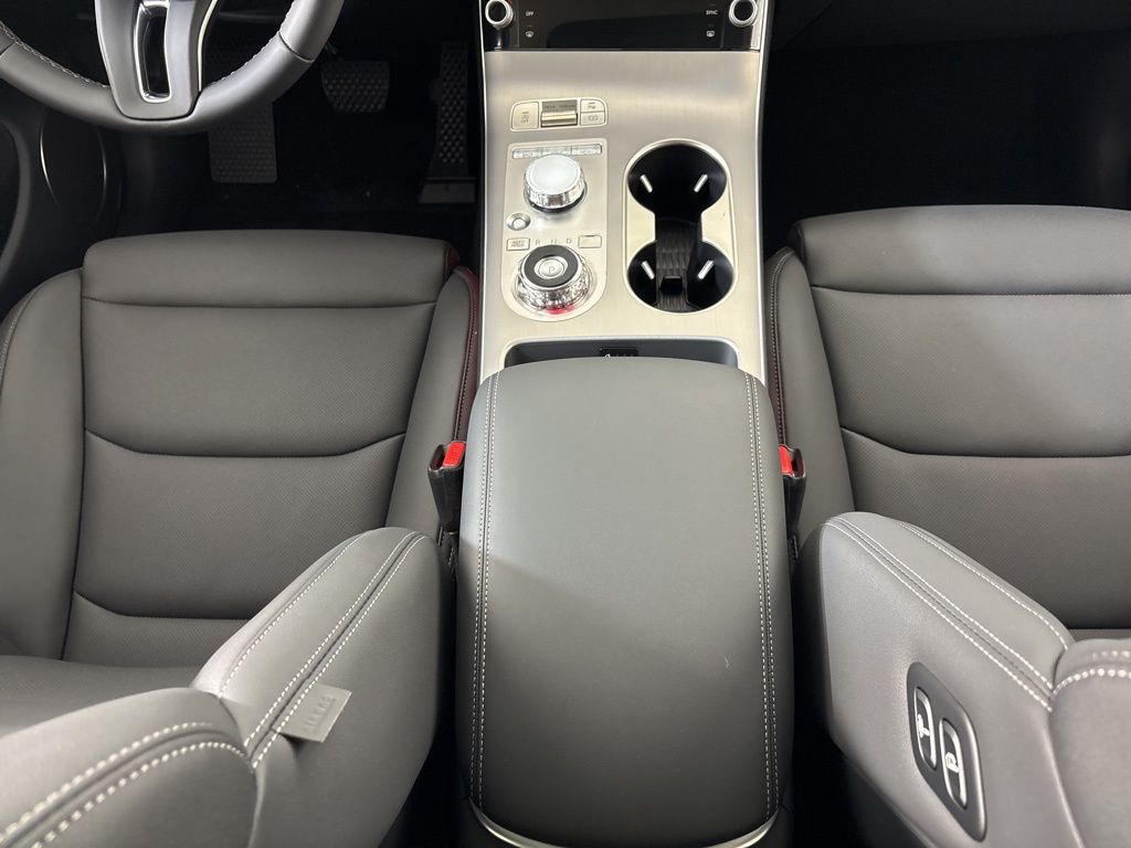 Thumbnail: 2026 Genesis GV70 - 24