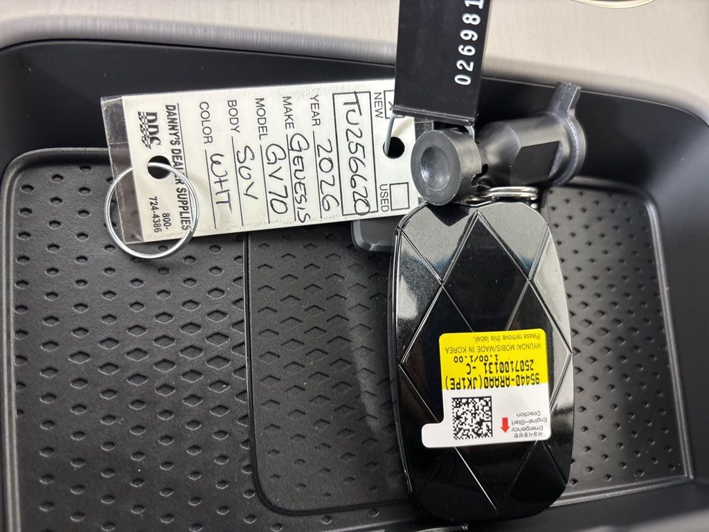 Thumbnail: 2026 Genesis GV70 - 17