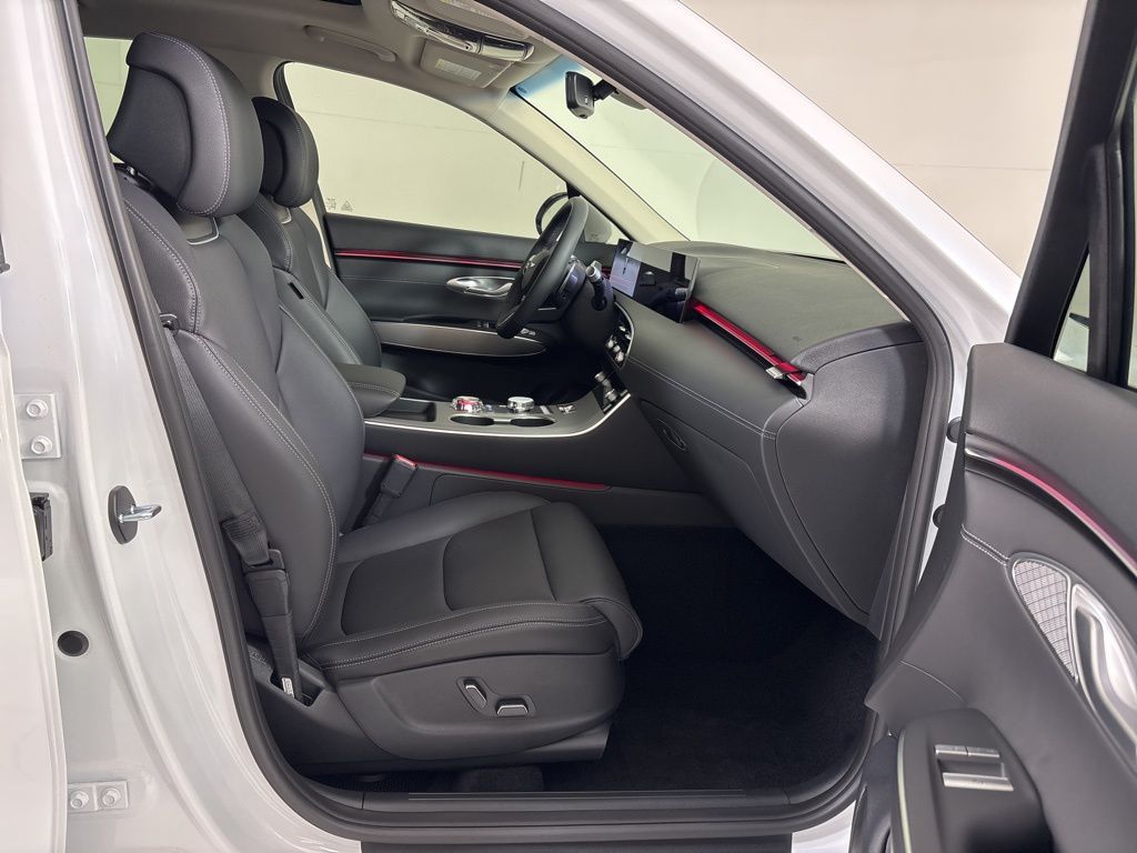 Thumbnail: 2026 Genesis GV70 - 11