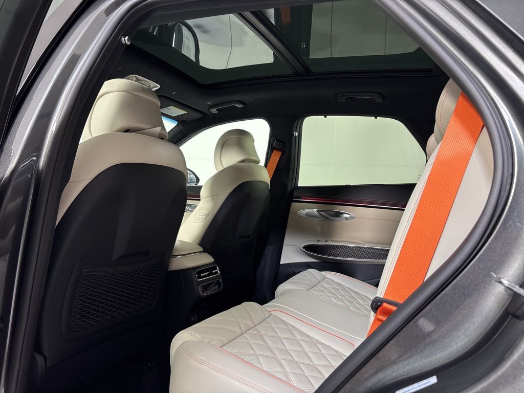 Thumbnail: 2026 Genesis GV70 - 12