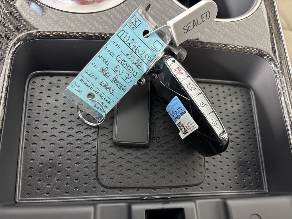 Thumbnail: 2026 Genesis GV70 - 18