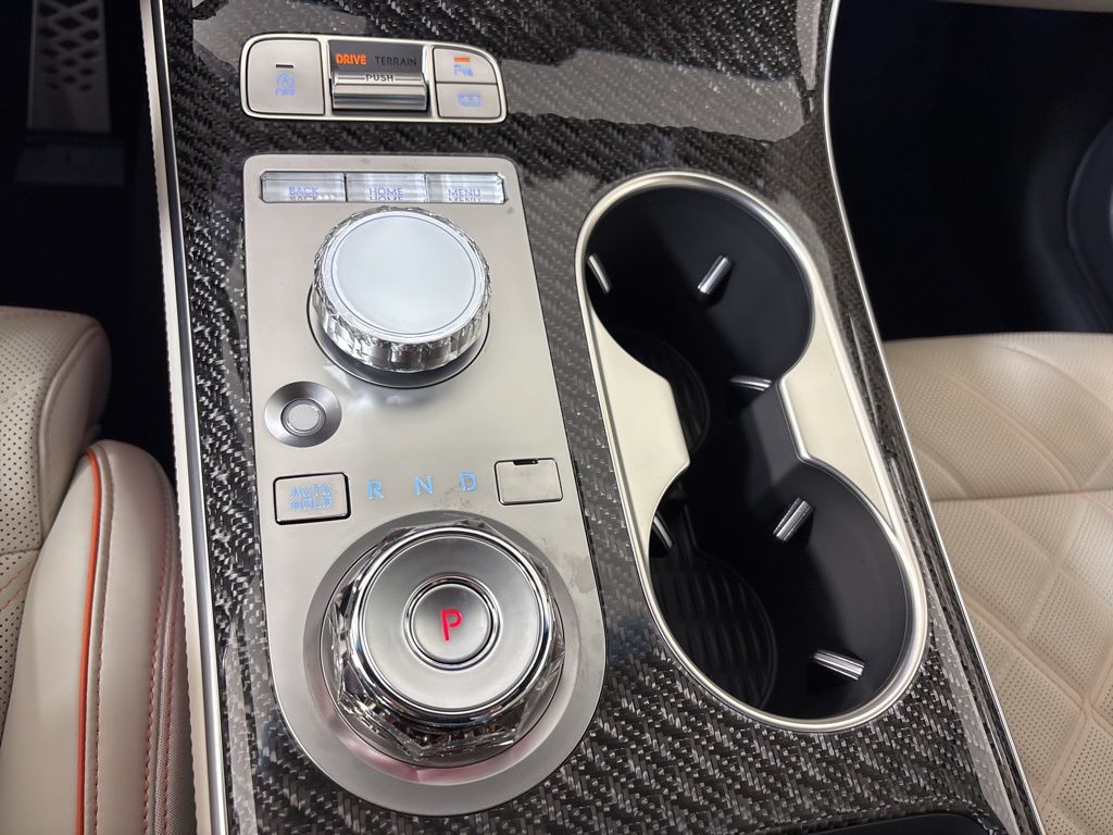 Thumbnail: 2026 Genesis GV70 - 32