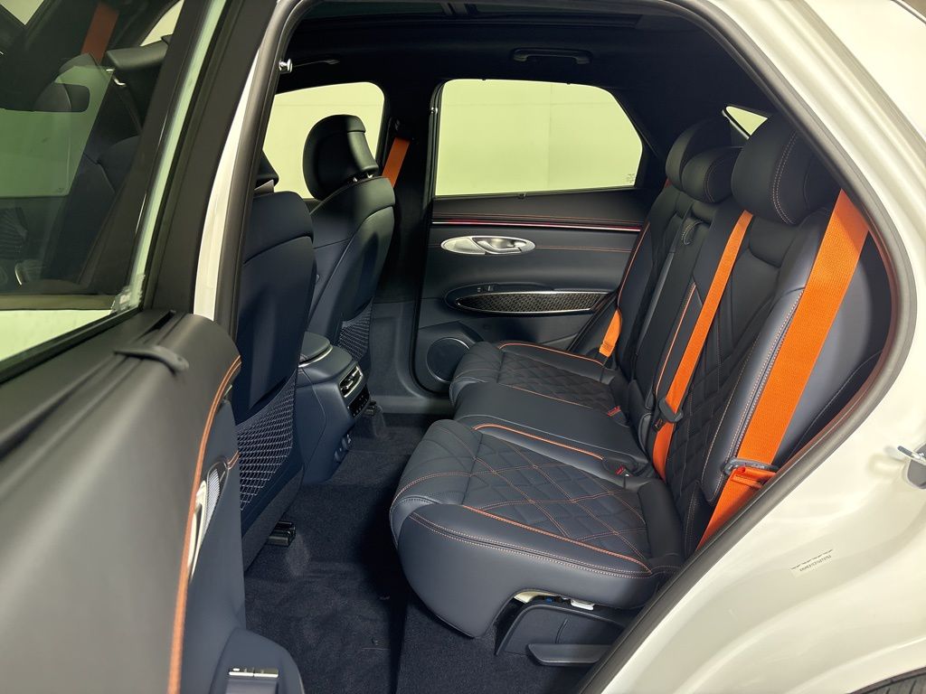 Thumbnail: 2026 Genesis GV70 - 25