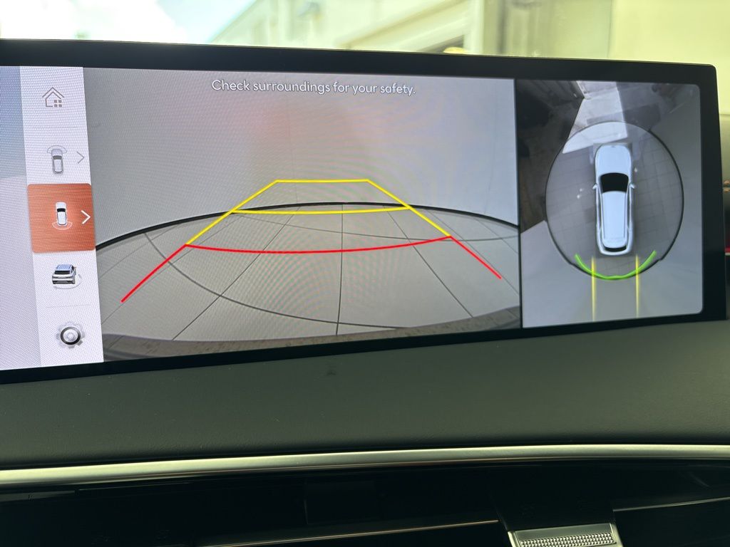 Thumbnail: 2026 Genesis GV70 - 30