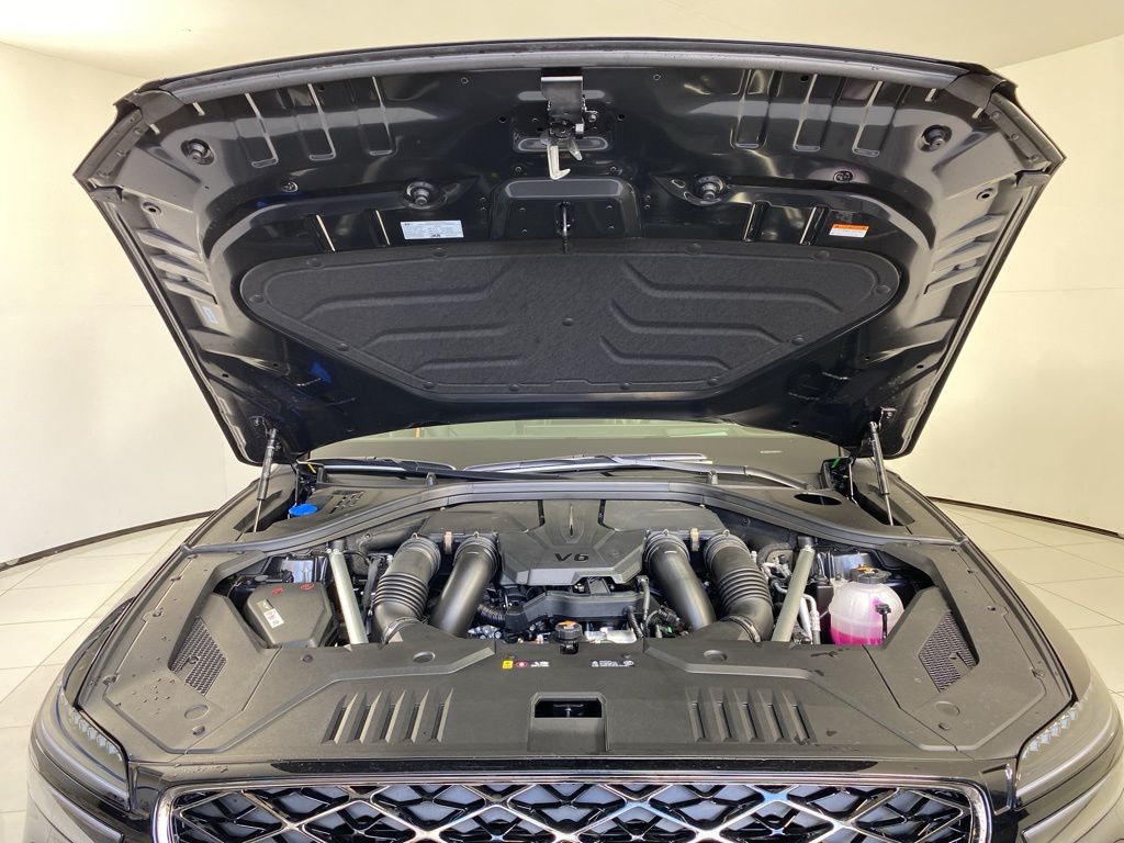 Thumbnail: 2026 Genesis GV70 - 8