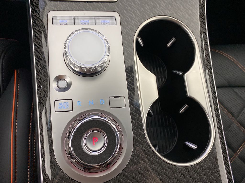 Thumbnail: 2026 Genesis GV70 - 31