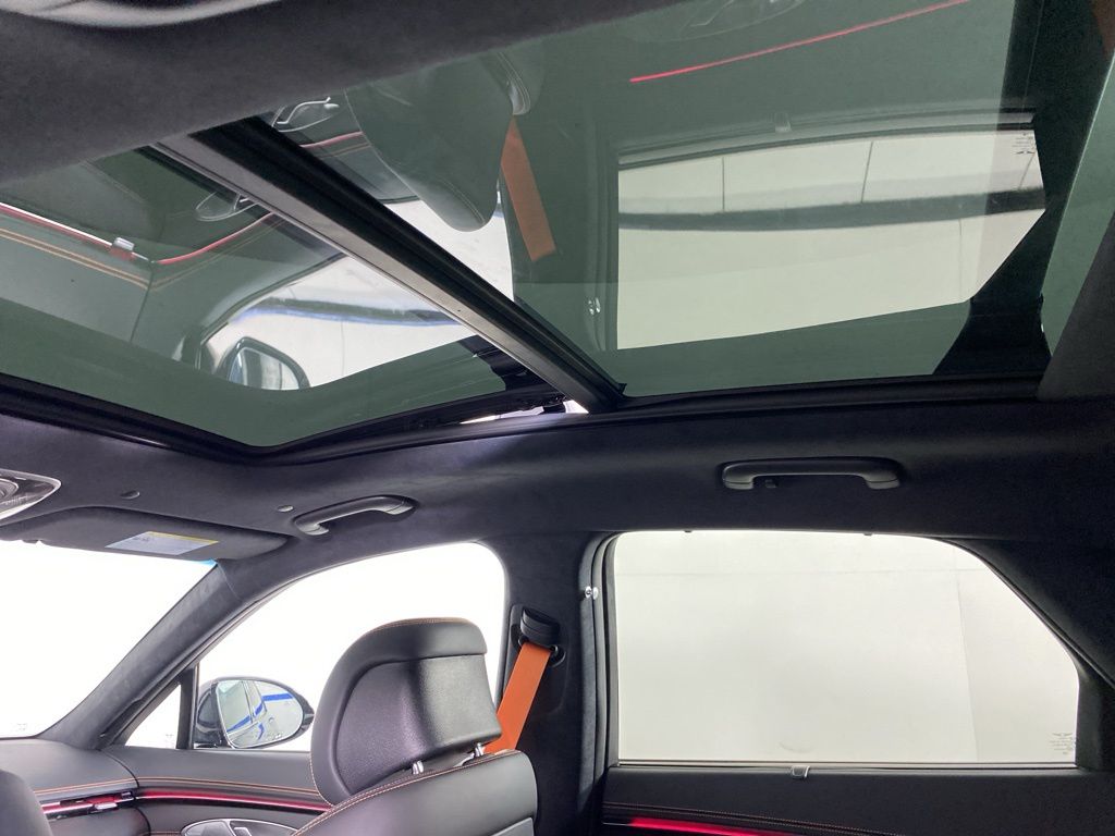 Thumbnail: 2026 Genesis GV70 - 27