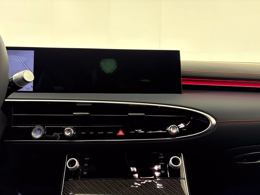 Thumbnail: 2027 Genesis GV70 - 16