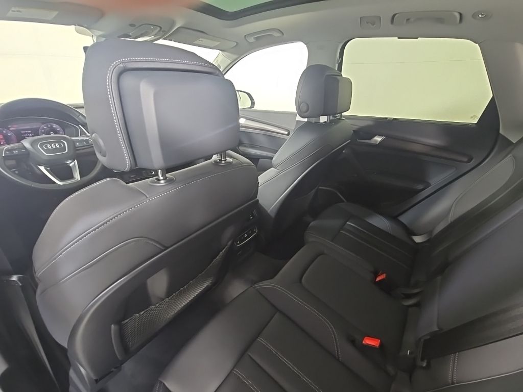 Thumbnail: 2024 Audi Q5 - 12