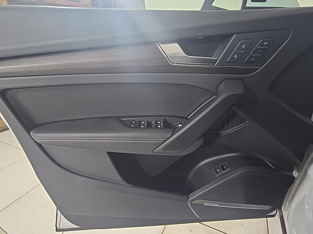 Thumbnail: 2024 Audi Q5 - 25