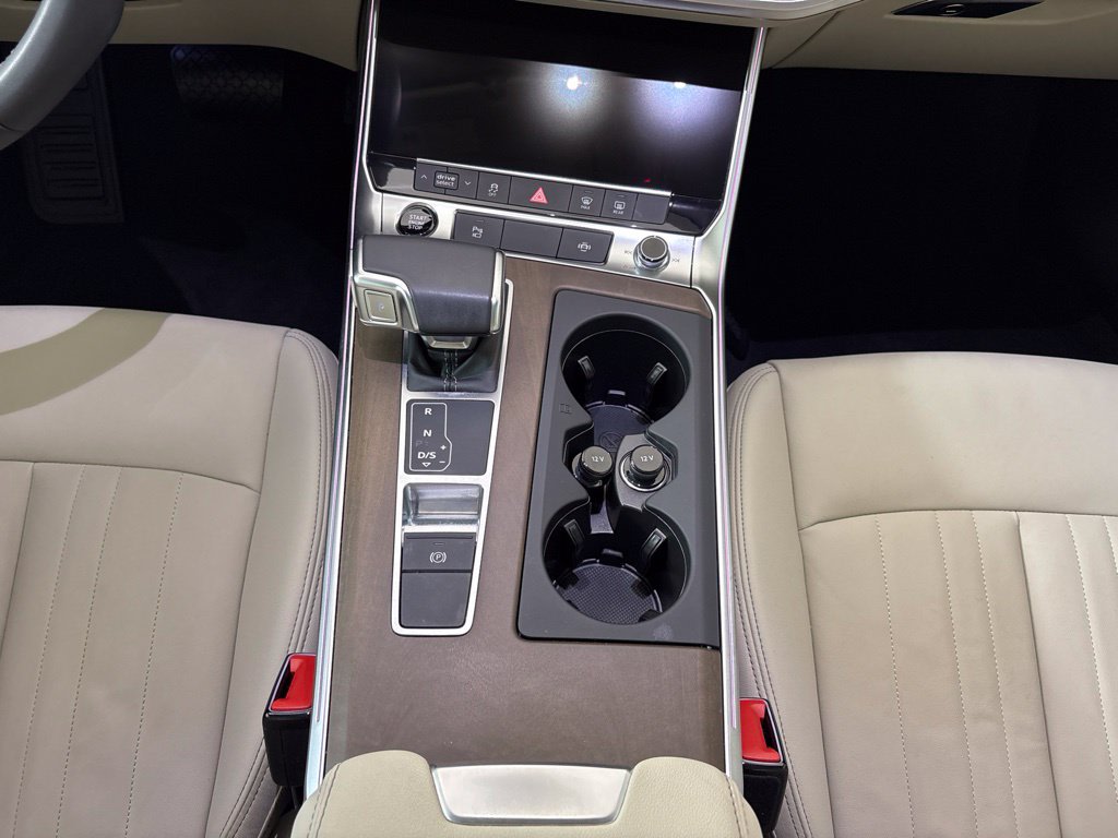 Thumbnail: 2025 Audi A6 - 17