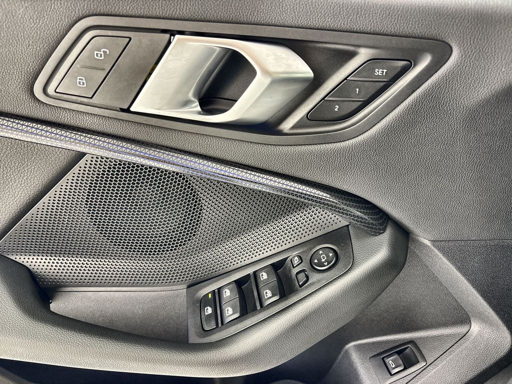 Thumbnail: 2024 BMW 2 Series - 23