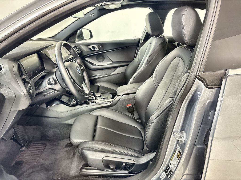 Thumbnail: 2024 BMW 2 Series - 7