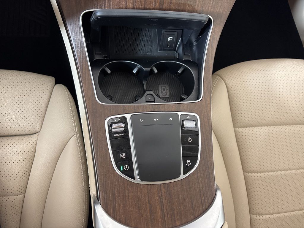 Thumbnail: 2020 Mercedes-Benz GLC - 16