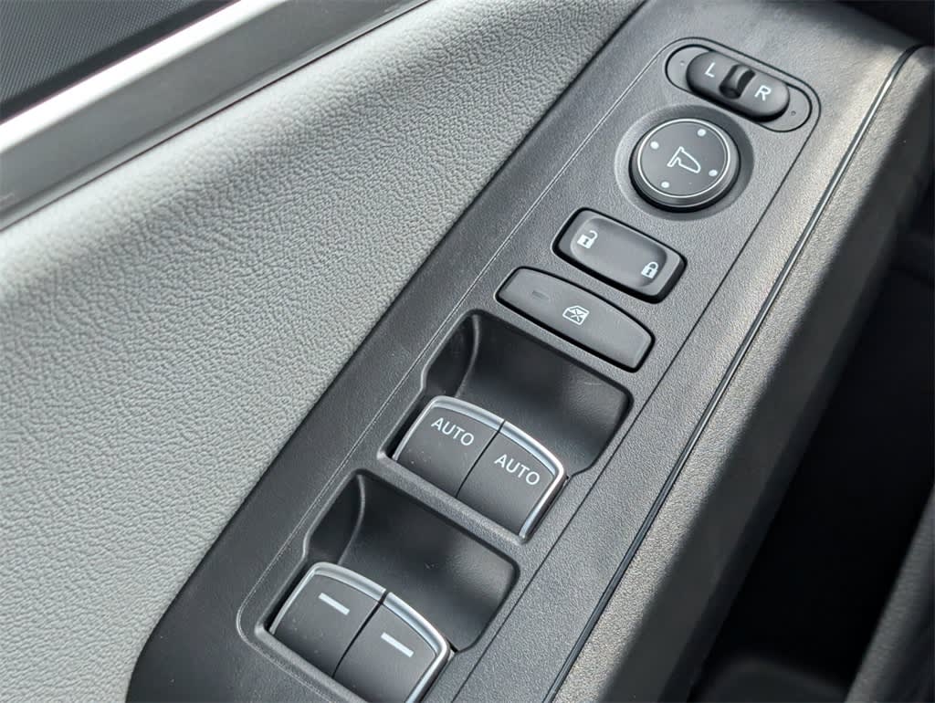 Thumbnail: 2025 Acura Integra - 24