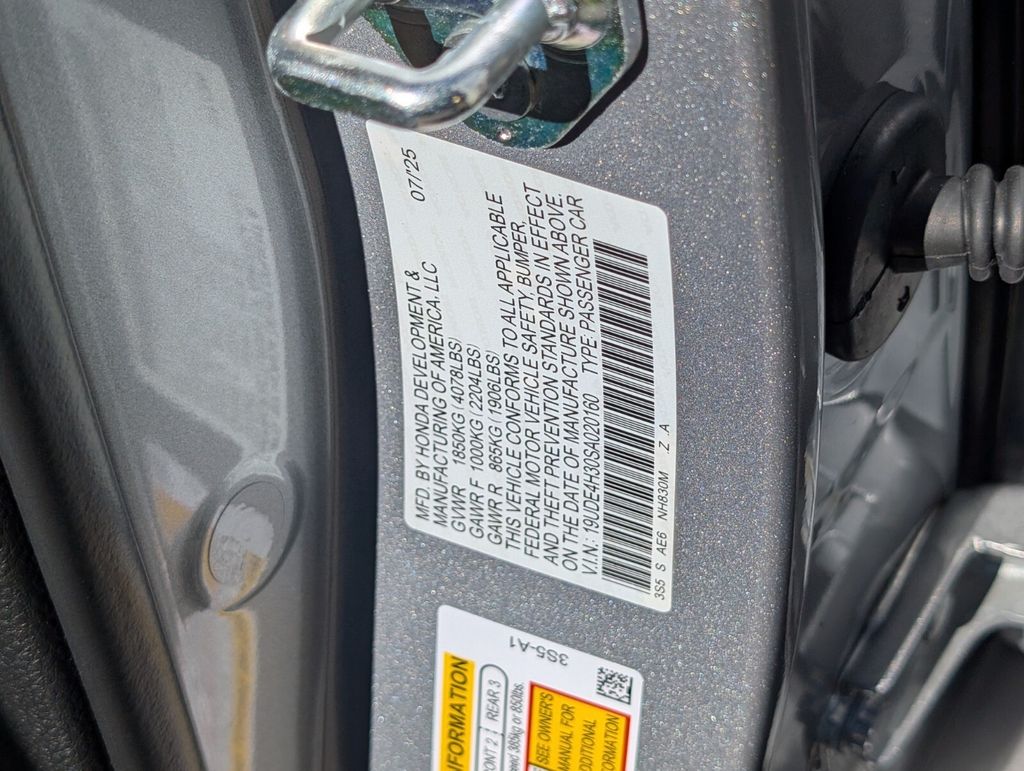 Thumbnail: 2025 Acura Integra - 14