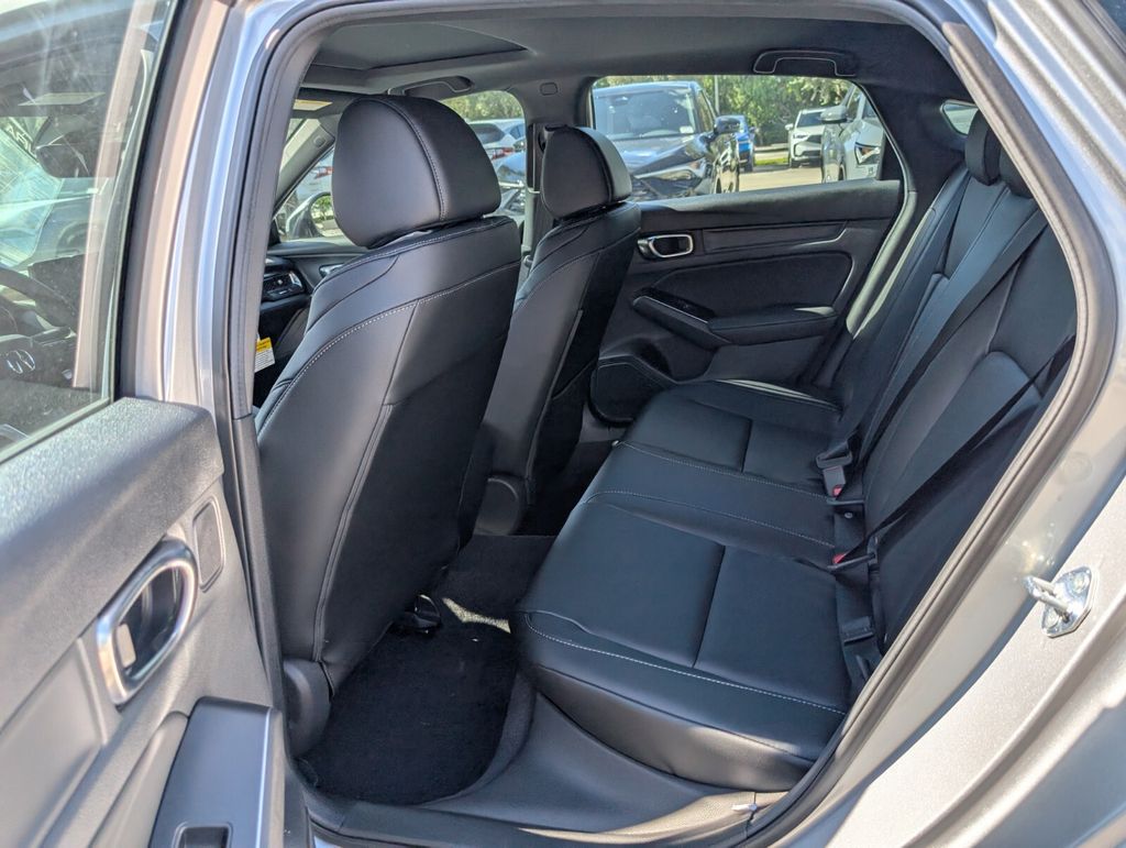 Thumbnail: 2025 Acura Integra - 9