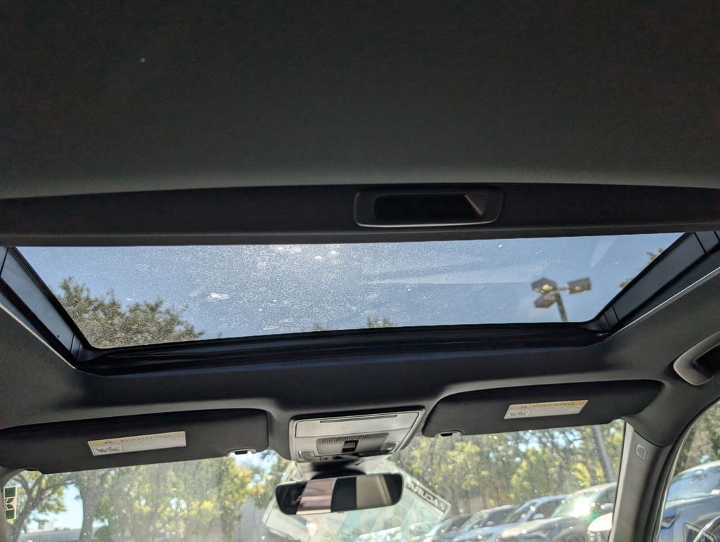 Thumbnail: 2025 Acura Integra - 17