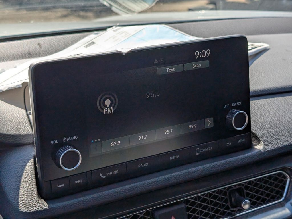 Thumbnail: 2025 Acura Integra - 10