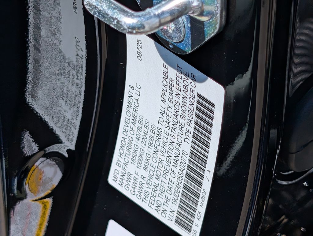 Thumbnail: 2025 Acura Integra - 16