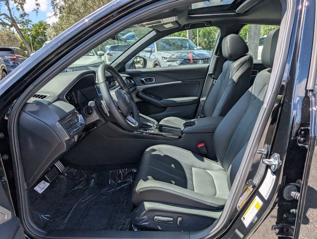 Thumbnail: 2025 Acura Integra - 10