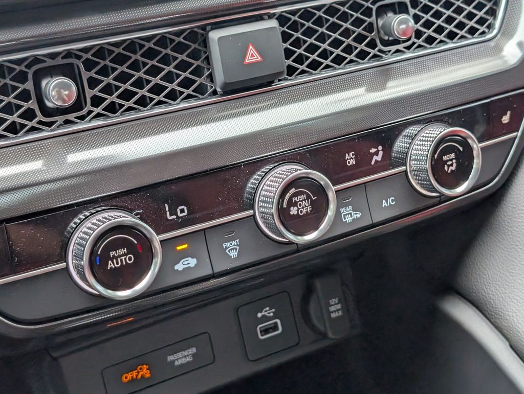 Thumbnail: 2025 Acura Integra - 22