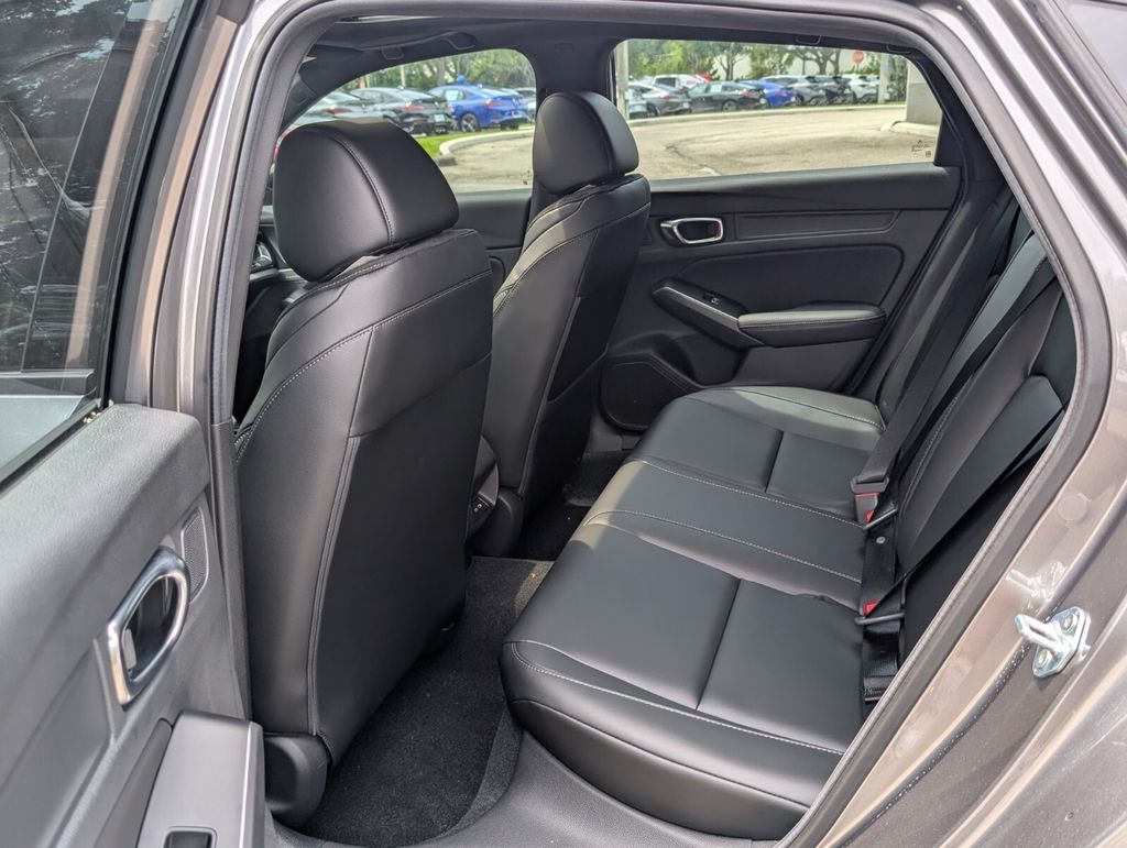 Thumbnail: 2025 Acura Integra - 9