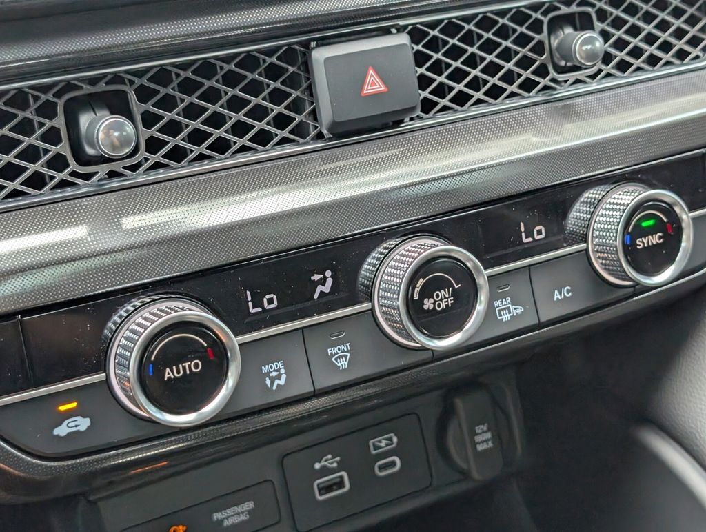 Thumbnail: 2025 Acura Integra - 18