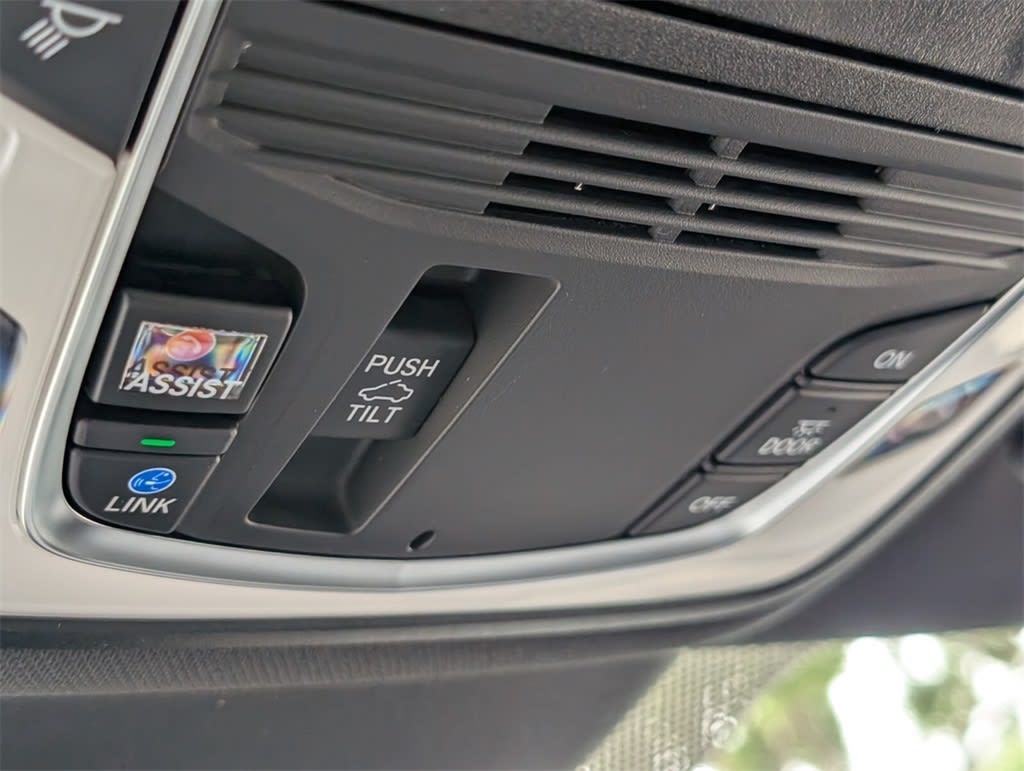 Thumbnail: 2025 Acura TLX - 26