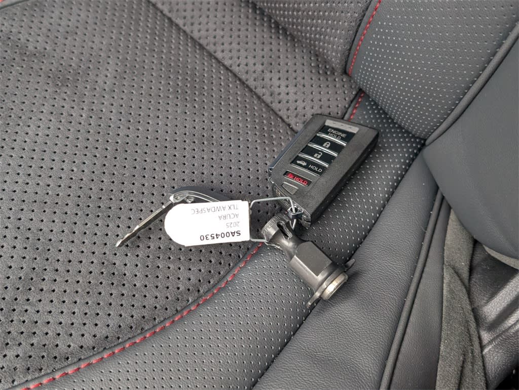 Thumbnail: 2025 Acura TLX - 18