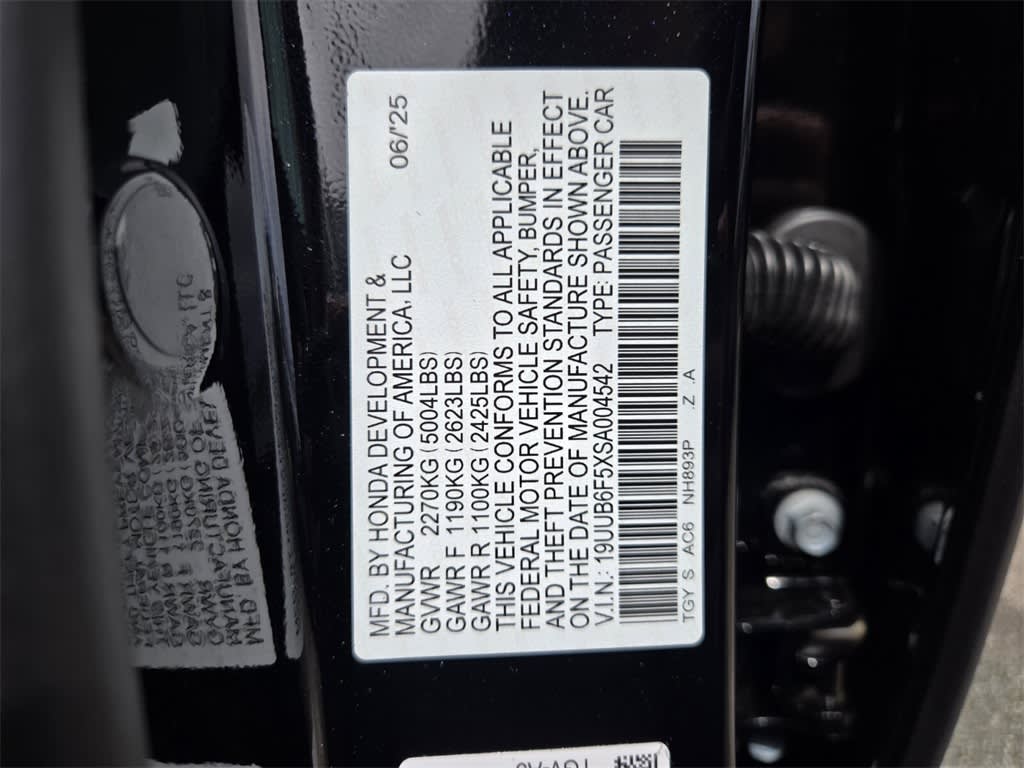 Thumbnail: 2025 Acura TLX - 18