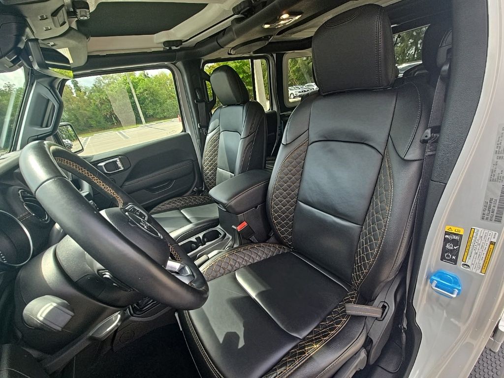 Thumbnail: 2022 Jeep Wrangler - 11