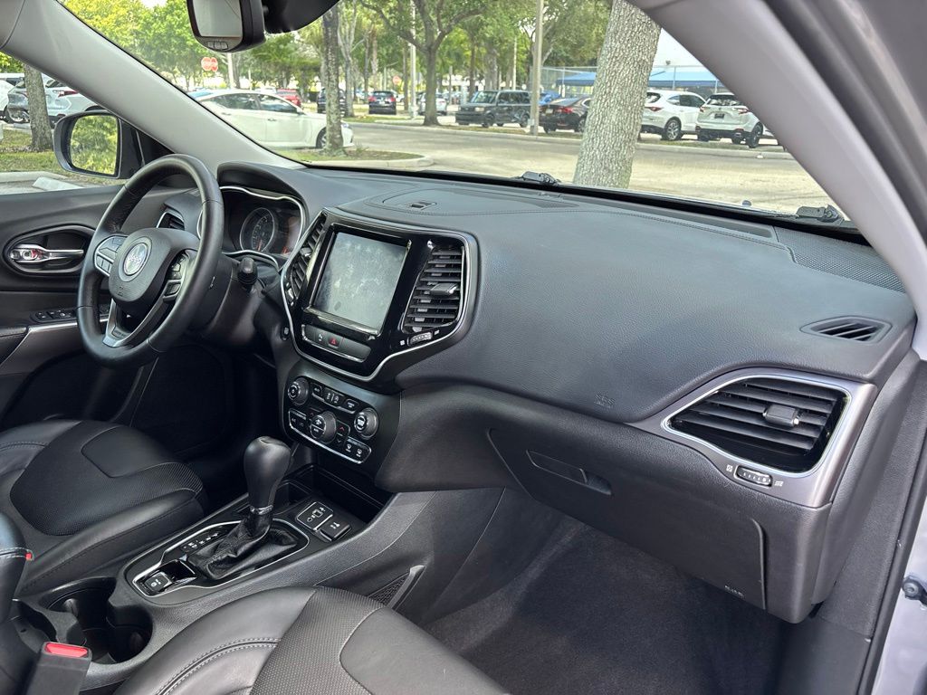 Thumbnail: 2019 Jeep Cherokee - 2