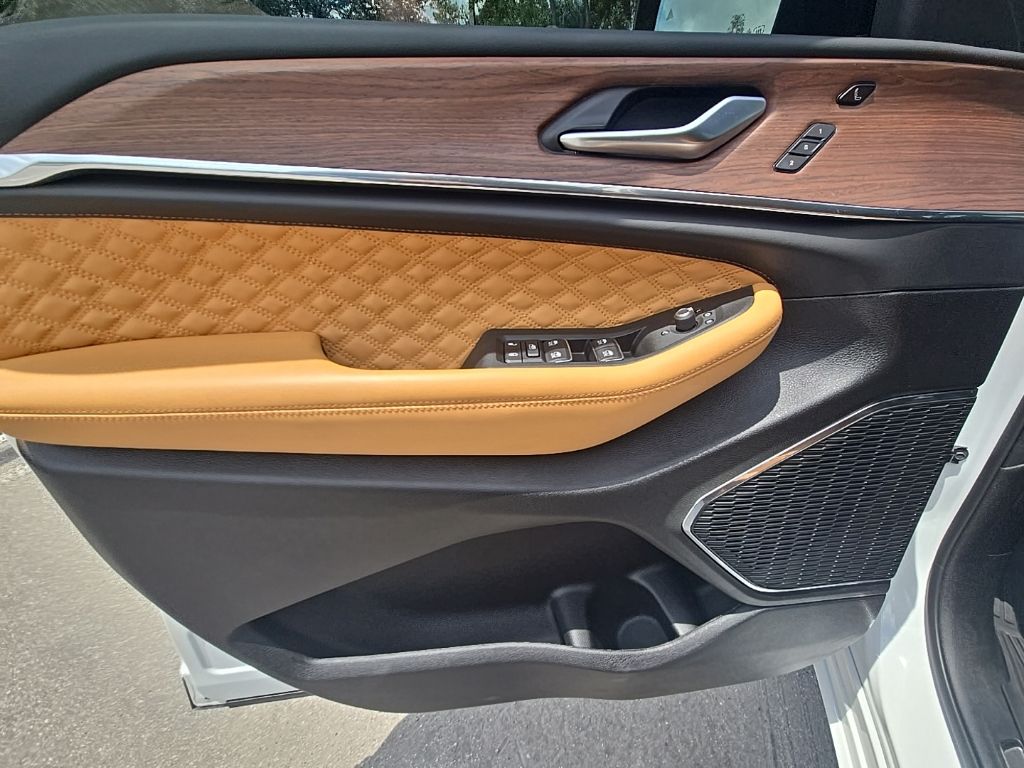 Thumbnail: 2025 Jeep Grand Cherokee - 26