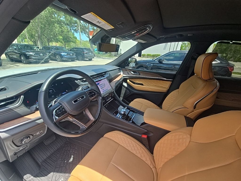 Thumbnail: 2025 Jeep Grand Cherokee - 2