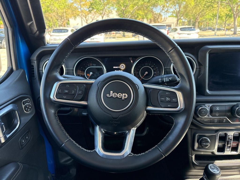 Thumbnail: 2021 Jeep Gladiator - 11