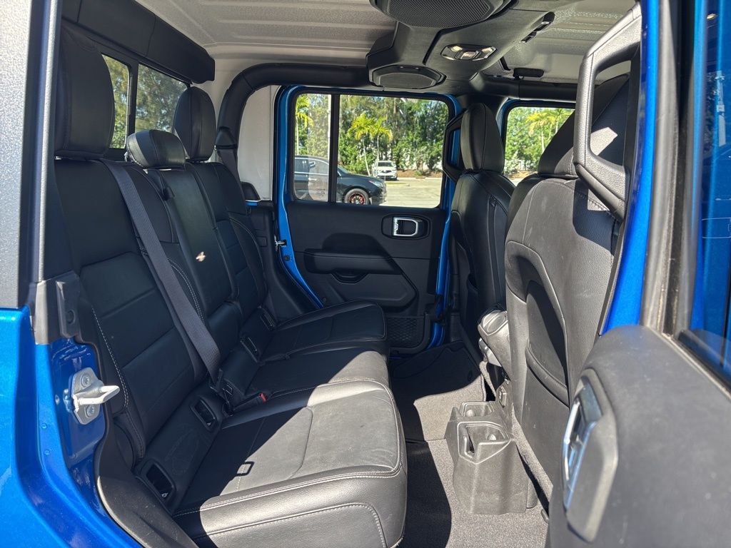 Thumbnail: 2021 Jeep Gladiator - 24