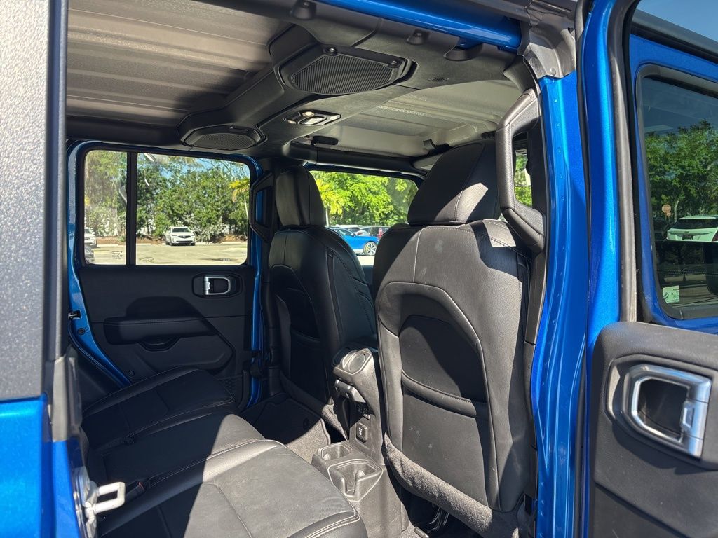 Thumbnail: 2021 Jeep Gladiator - 23