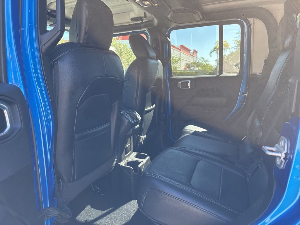 Thumbnail: 2021 Jeep Gladiator - 25