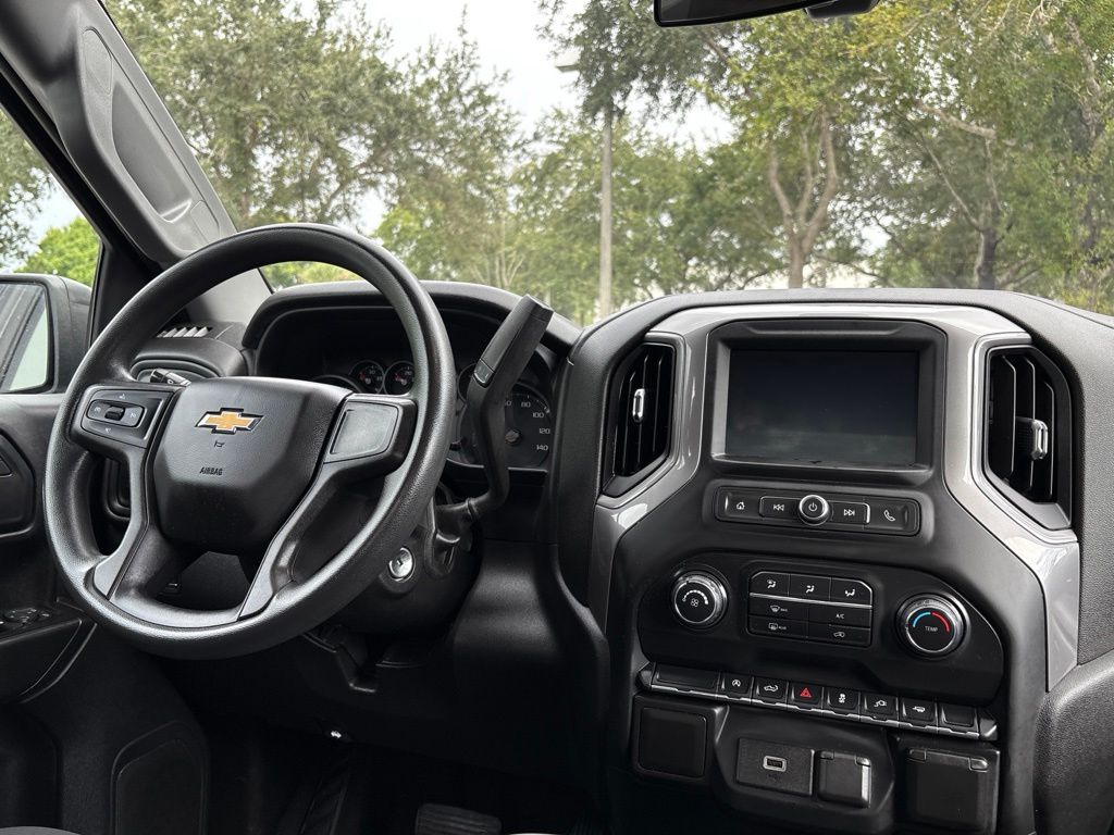 Thumbnail: 2020 Chevrolet Silverado 1500 - 14