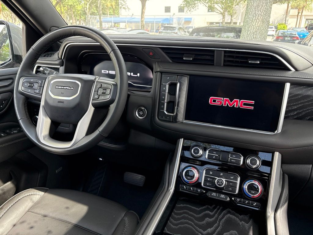 Thumbnail: 2023 GMC Yukon - 12