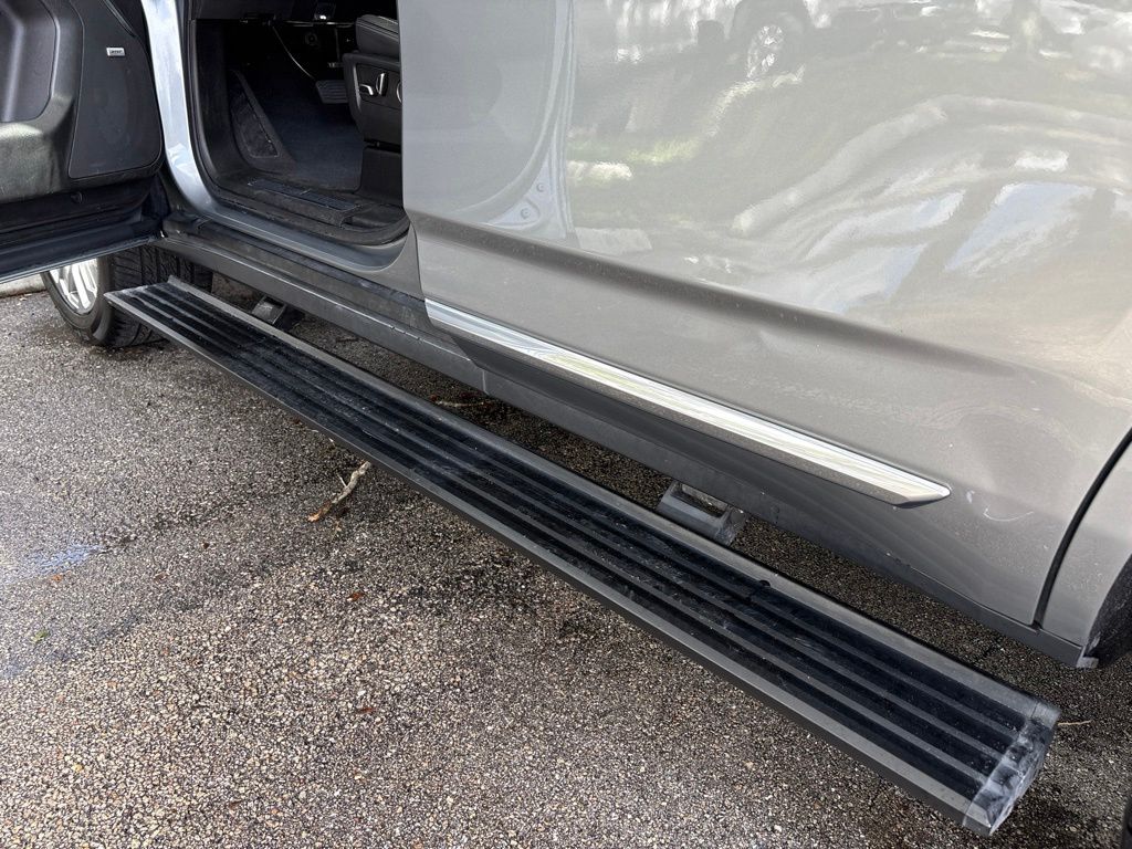 Thumbnail: 2023 GMC Yukon - 21