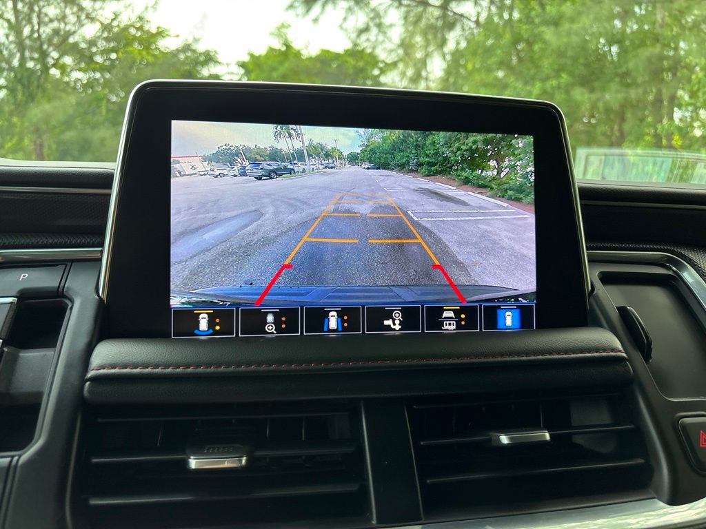 Thumbnail: 2021 Chevrolet Suburban - 32