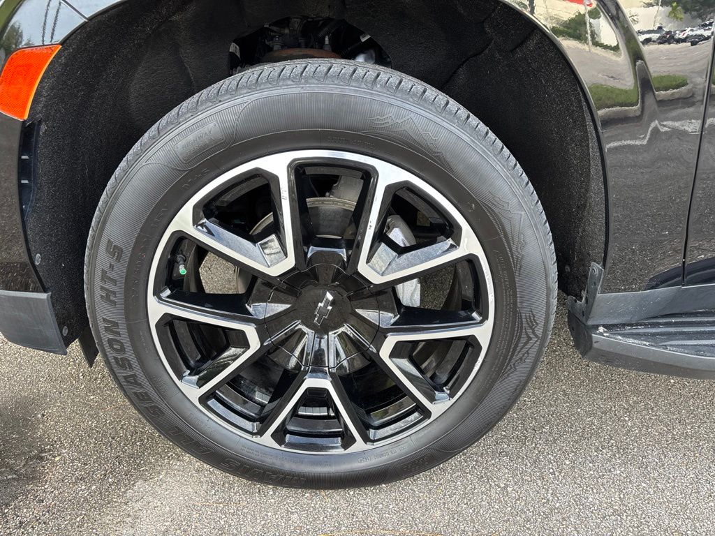 Thumbnail: 2021 Chevrolet Suburban - 7